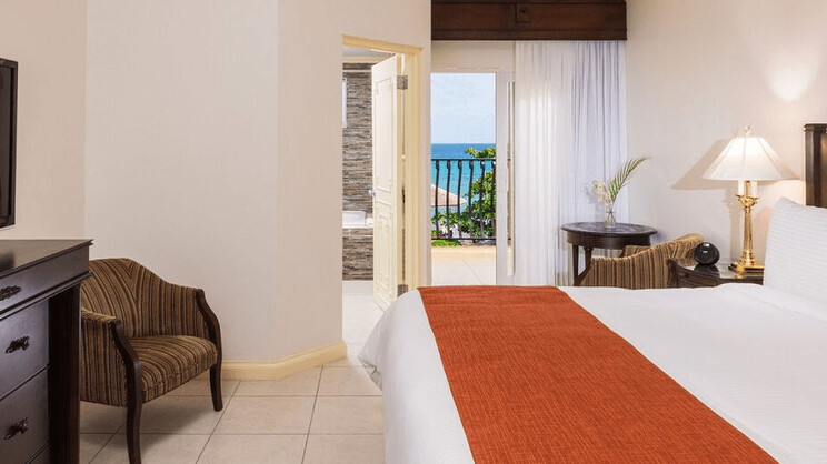 Jewel Paradise Cove Adult Beach Resort & Spa